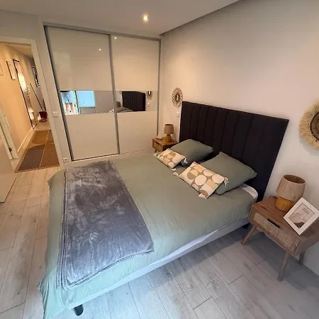 Modern With Private Parking Apartamento Menton